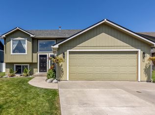 17615 2nd Ln, Greenacres, WA 99016