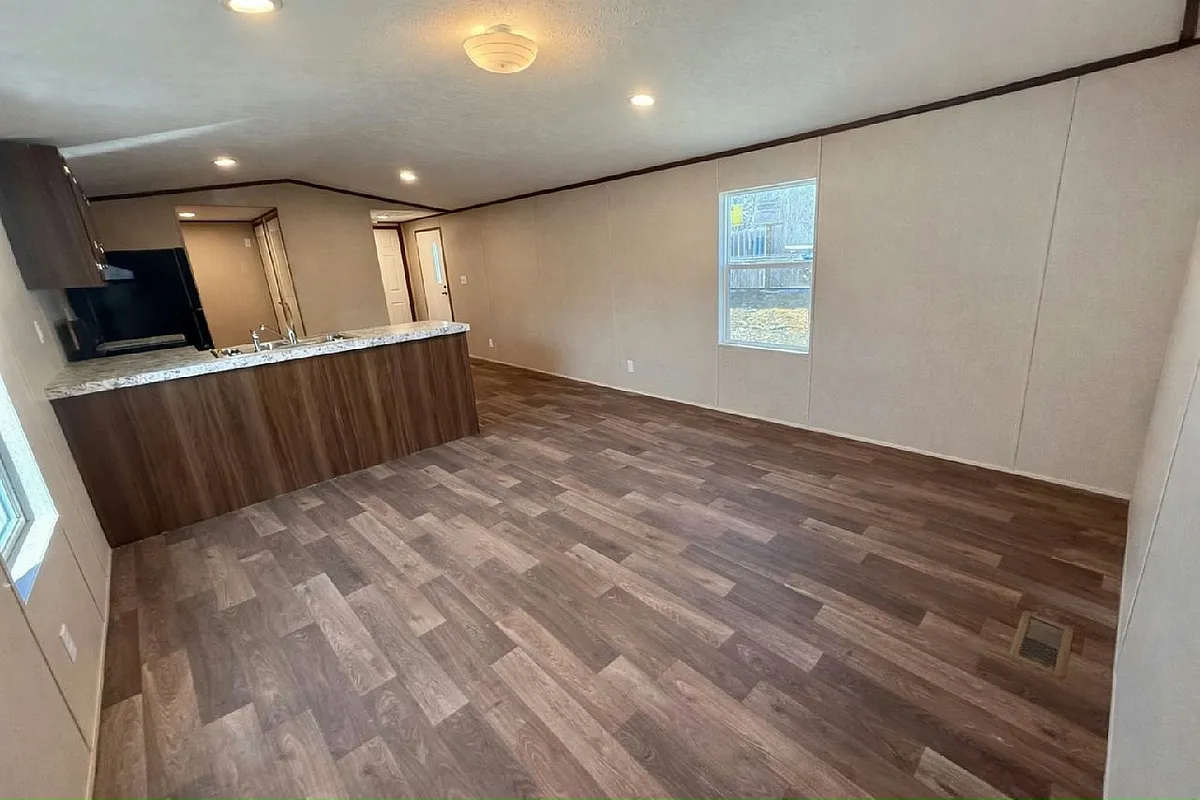 Building Photo - Rocky Top Estates