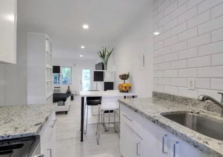 655 Meridian Ave — Photo 6