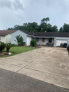 610 S Idaho St, La Porte, TX, 77571
