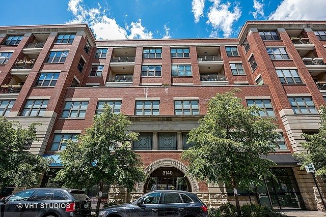 1st image of 3140 N Sheffield Ave APT 413