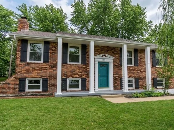 6704 E 129th St, Grandview, MO 64030
