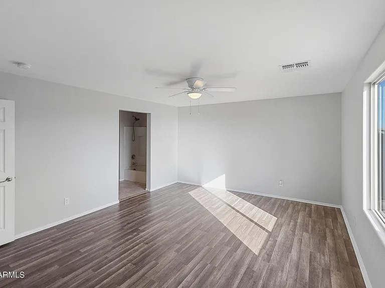 7135 W Rancho Dr — Photo 24