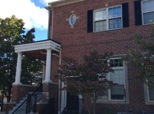 16812 Farmington Rd #70, Livonia, MI 48154