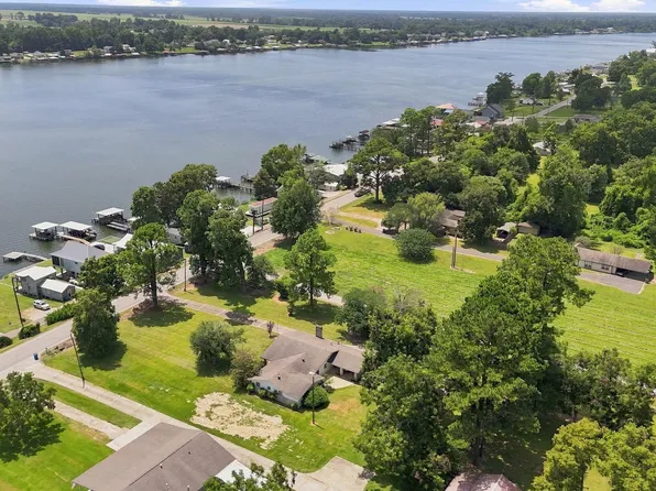 6676 Island Rd, Jarreau, LA 70749