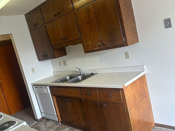 3rd image of 1526 21st Ave S #302