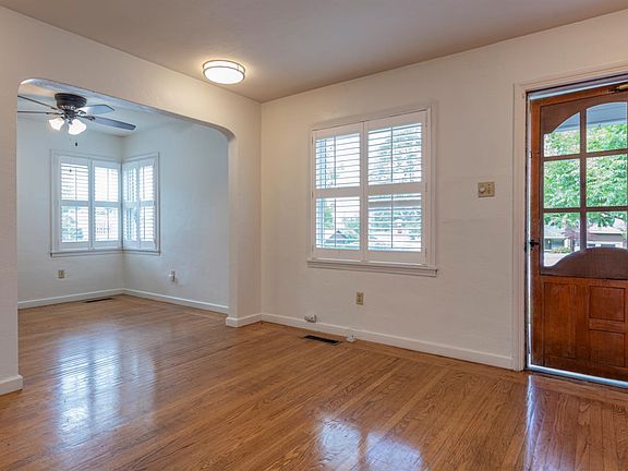 5th image of 1504 Meek Avenue