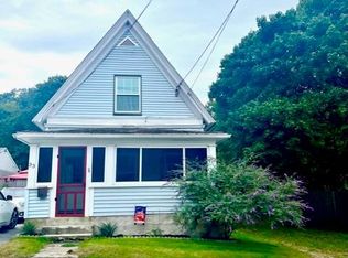 33 Walnut St, Putnam, CT 06260