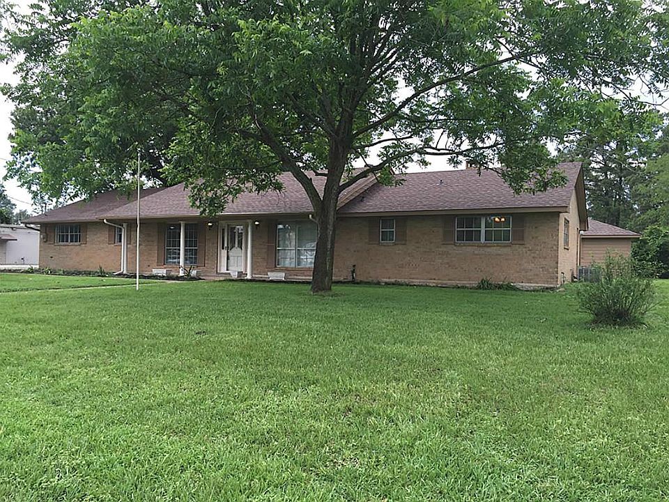 1st image of 1830 Baker Dr