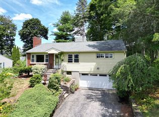 17 Maplewood Rd, Worcester, MA 01602