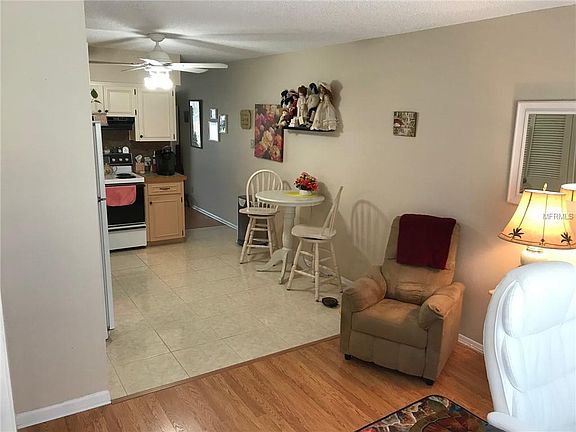 4th image of 2287 Philippine Dr APT 9