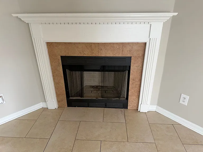1900 Peaceful Brook Dr — Photo 12