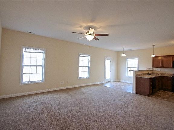 3rd image of 740 Dawson Creek Way