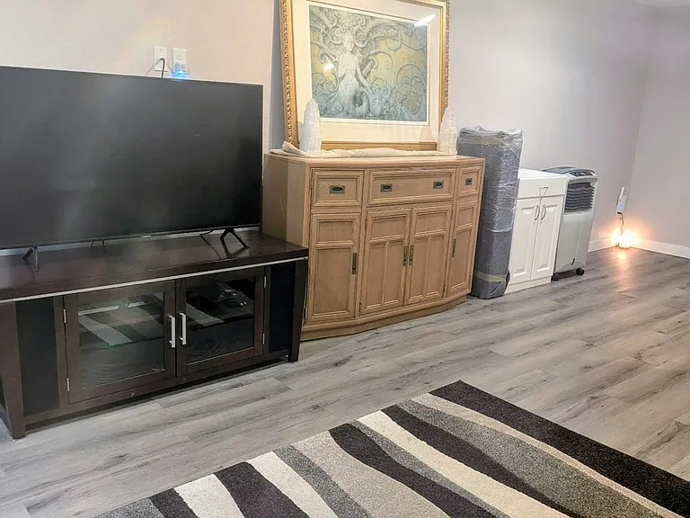 312 Homestead Pkwy — Photo 8