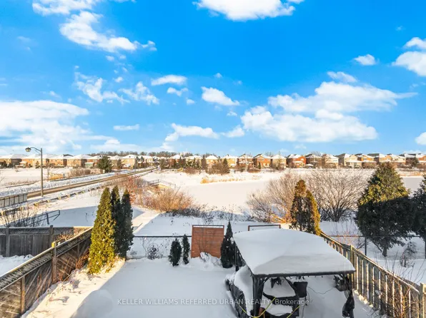 194 Manley Ln, Milton, ON L9T 5N8