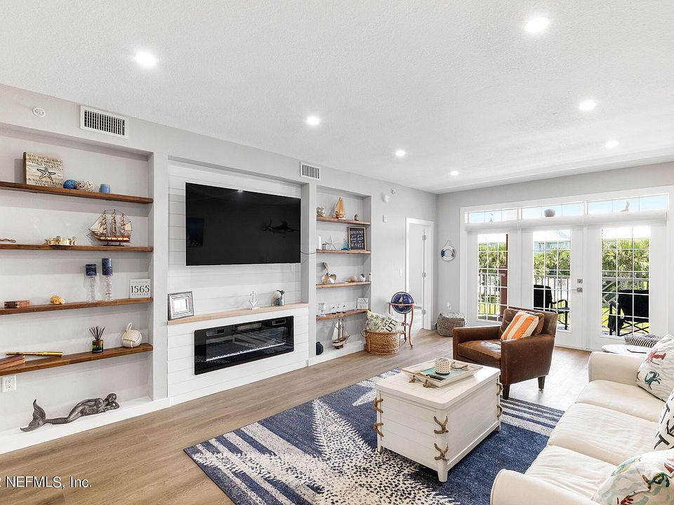 1st image of 225 Atlantis Cir Unit 205