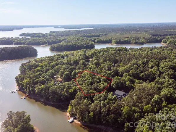 345 Emerald Isle Ct, Lexington, NC 27292