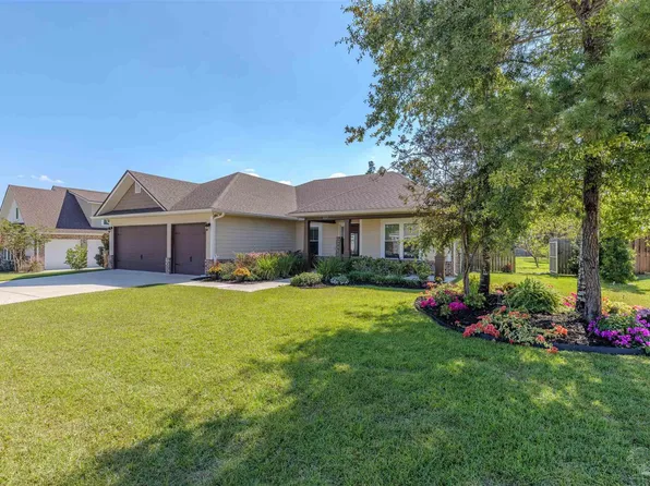 4757 Red Oak Dr, Milton, FL 32583