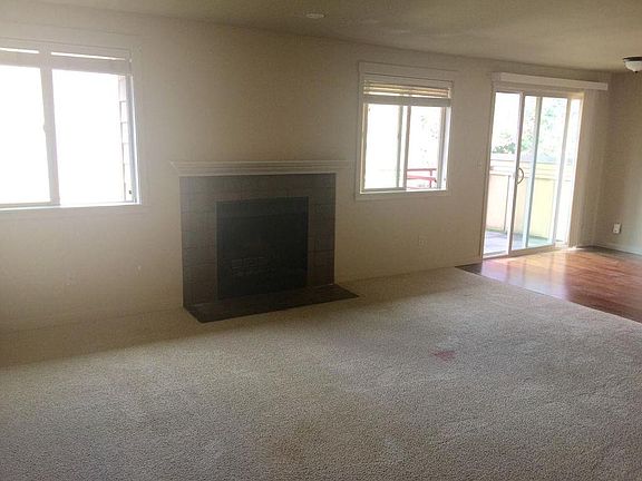 3rd image of 8252 126th Ave NE APT D304