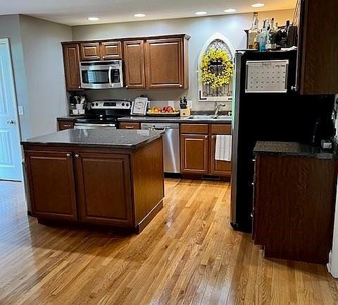 5th image of 65 Eagle Landing Dr