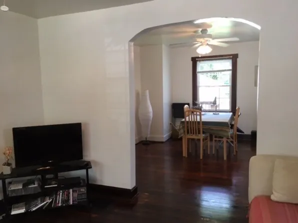 351 10th St NW, Charlottesville, VA 22903