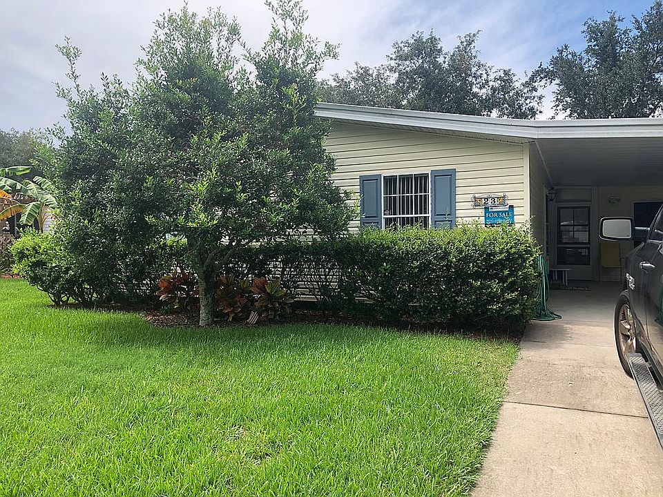1st image of 23 Bluewater Lake Cir