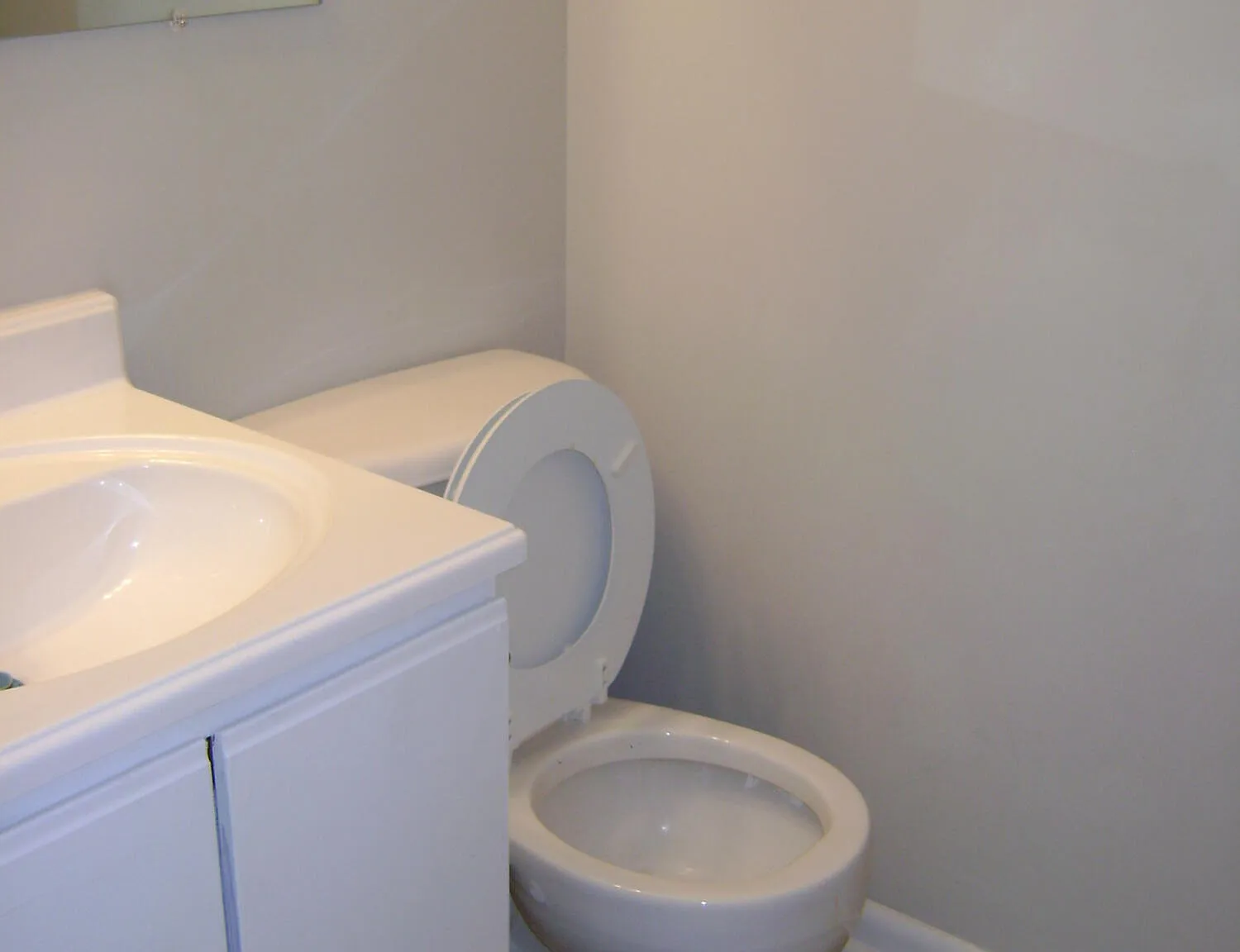 2 bed, 1.5 bath, 1240 sqft, $1,450 — Photo 2