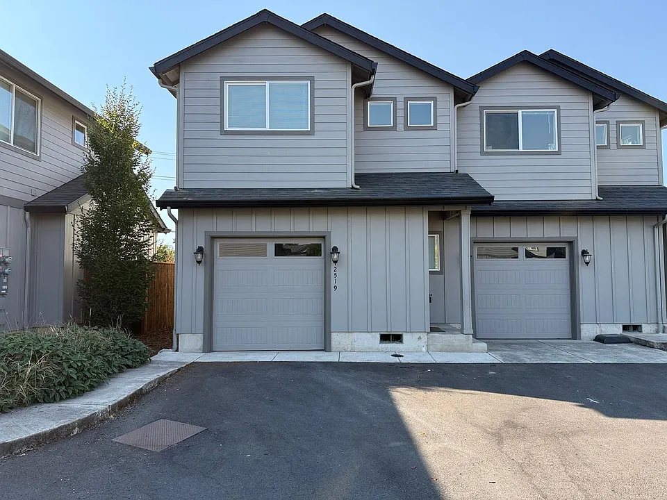 2519 Justine Ln