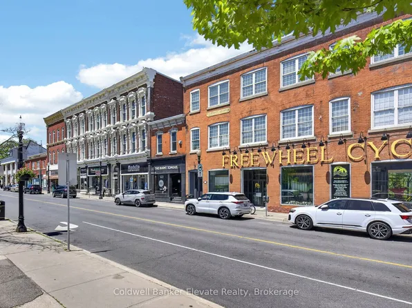 2 King St W #205, Hamilton, ON L9H 6Z1