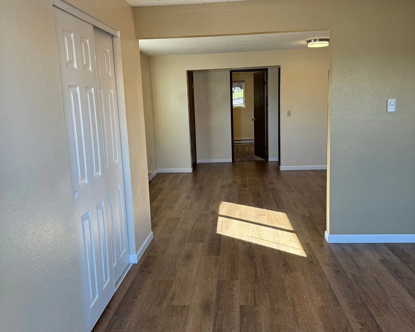 Pinewood Apartments — Photo 4