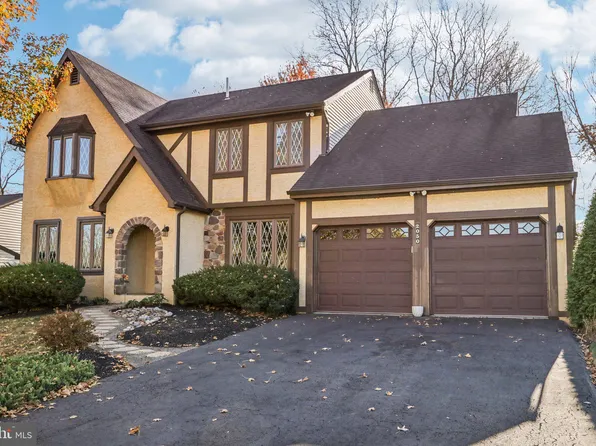 2050 Butternut Dr, Huntingdon Valley, PA 19006