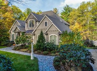 8 Stonegate Rd, Hopkinton, MA 01748