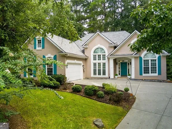 102 Legacy Ct, Woodstock, GA 30189
