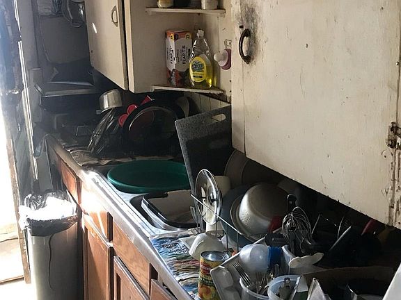 5th image of 4425 Galesburg Street
