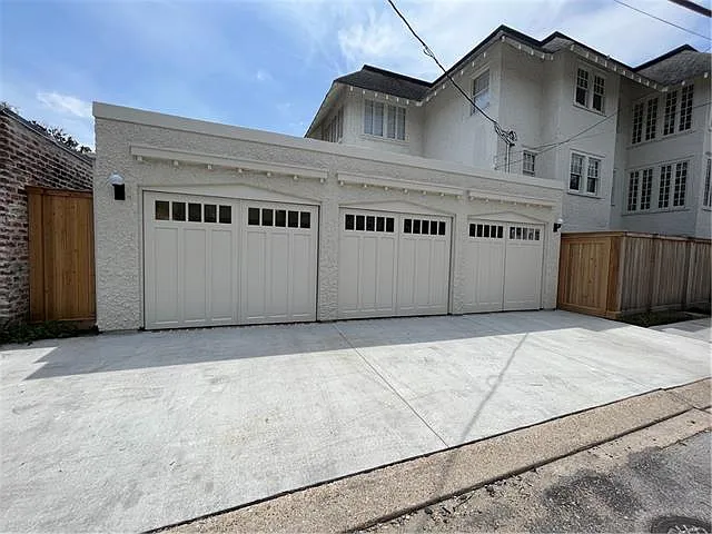 537 Broadway St — Photo 17
