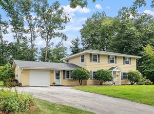 8 Ansie Rd, Chelmsford, MA 01824