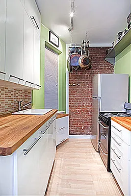 Sold by R New York | media 3