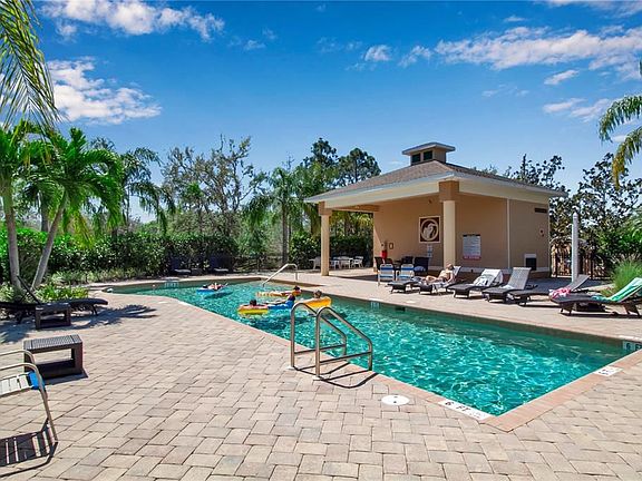 4th image of 8640 Karpeal Dr #202