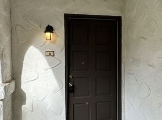 1418 S Crowe St #6, Visalia, CA 93277