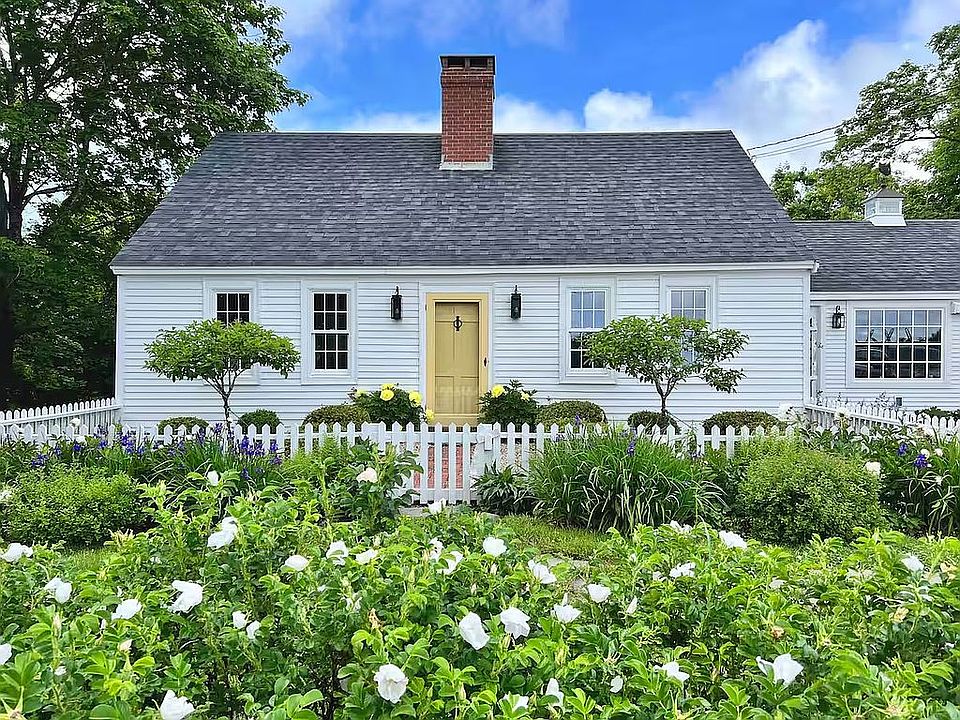 1st image of 334 Castine Rd