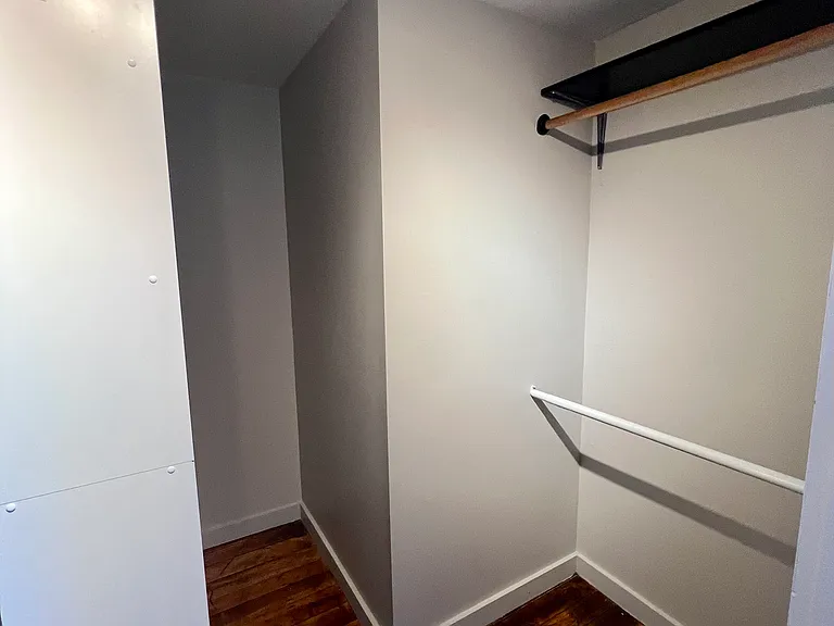 28 Bayley St #405 — Photo 27
