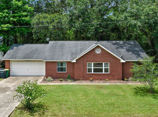 3225 Riverbend Rd, Moss Point, MS 39562