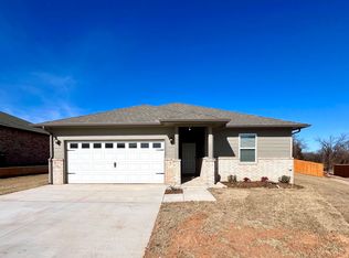 4521 NW 124th St, Edmond, OK 73013