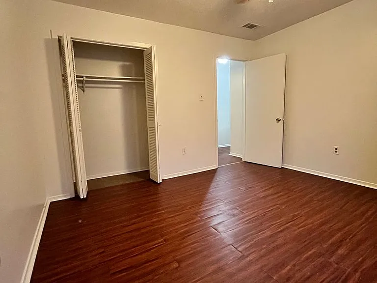 3rd Street Apartments — Photo 10