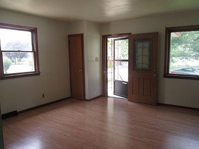 3rd image of 811 W Franklin St