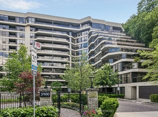 3900 Yonge St #301, Toronto, ON M4N3N6