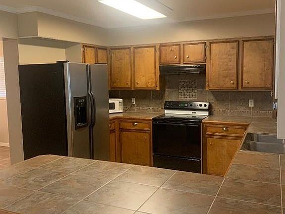 4th image of 1809 Rosary Ln