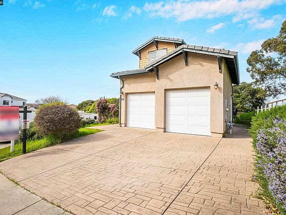 4th image of 213 N Rancho Pl