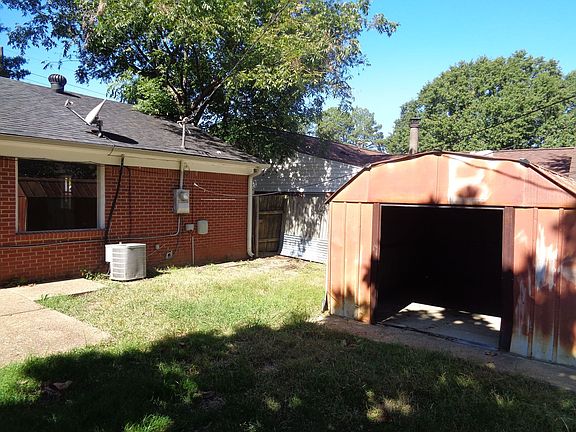 4th image of 8506 Booneville Dr