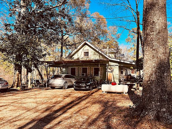 3rd image of 8224 Lakeshore Dr